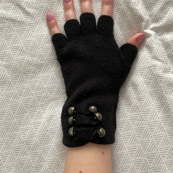 Gap Kids Fingerless Gloves - Picture 6 of 6